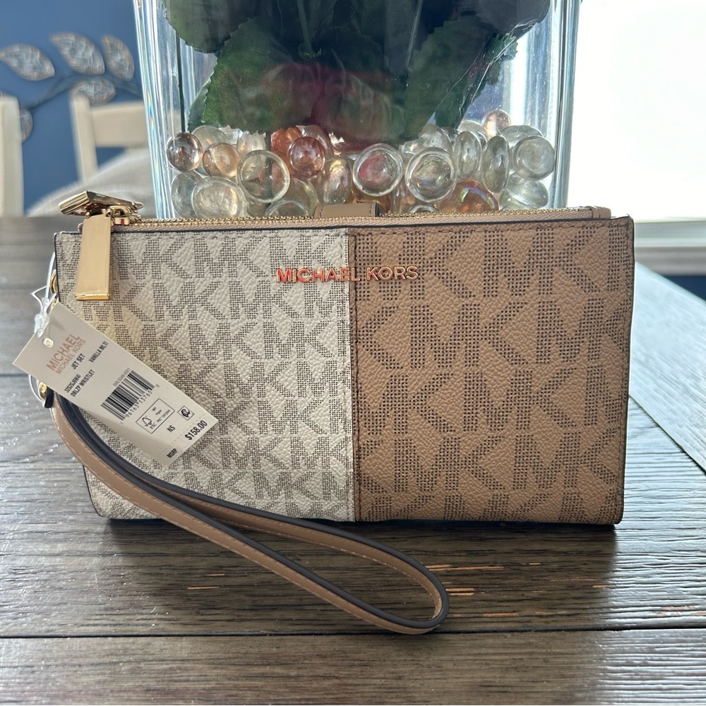 NWT Michael Kors Jet set Travel Double Zip Wristlet